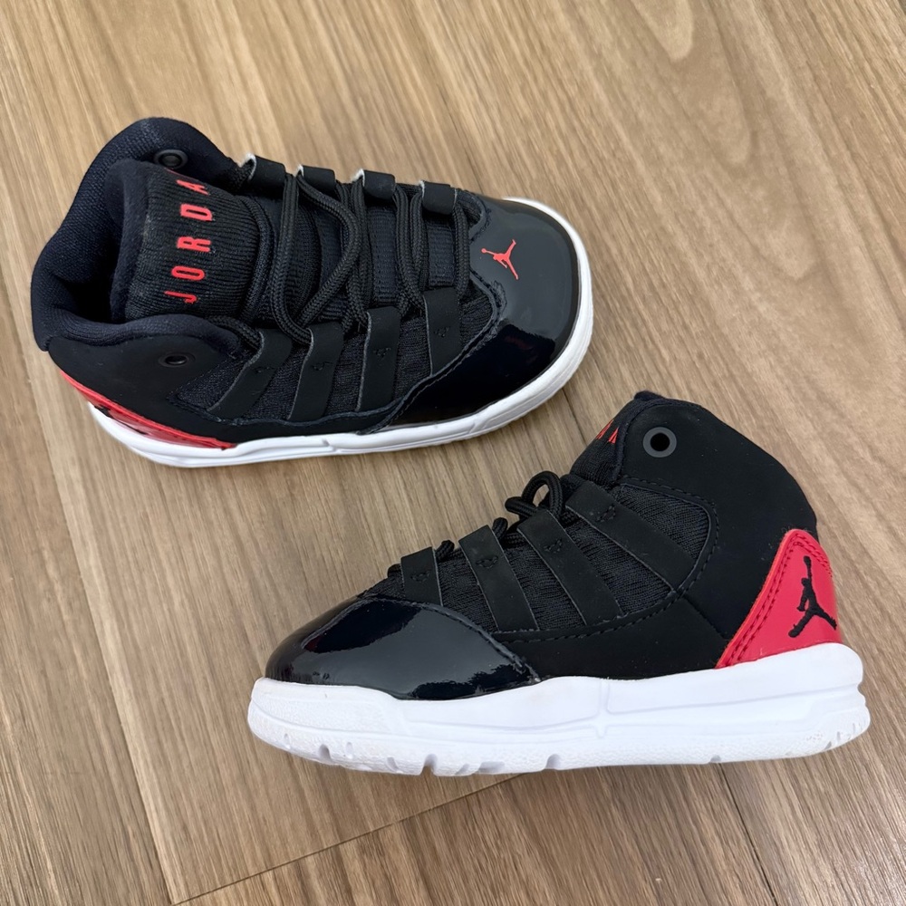 Jordan Kids Black and Red Sneakers